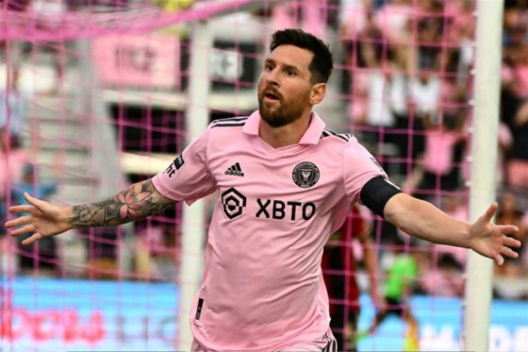 وساطة أميركية لعودة ميسي إلى برشلونة!