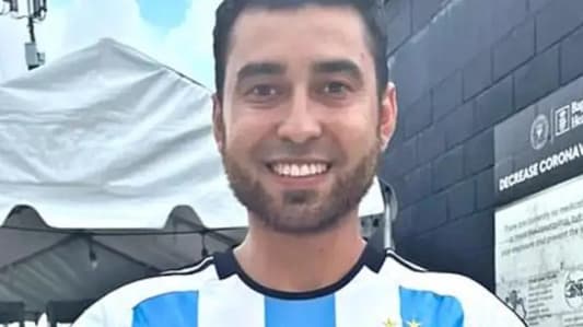 عامل نظافة طلب توقيع ميسي.. فدفع الثمن!