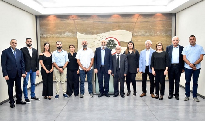 جعجع لعائلة الحصروني: لن نقبل بتمييع التحقيق