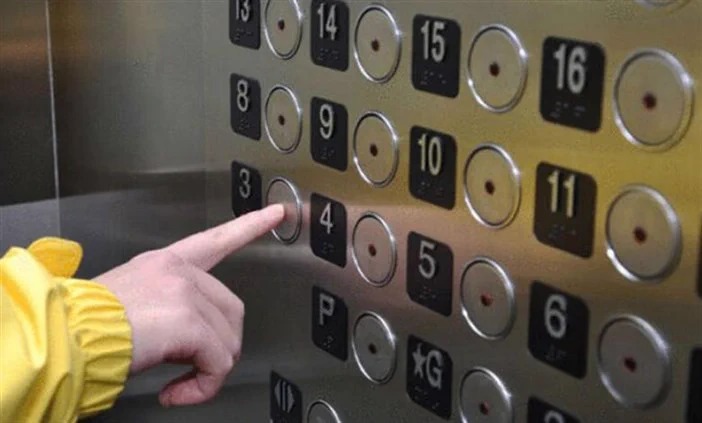 علقت 3 أيام في مصعد حتى ماتت!