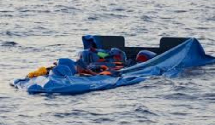 30 مفقودا إثر غرق قاربين لمهاجرين قبالة إيطاليا