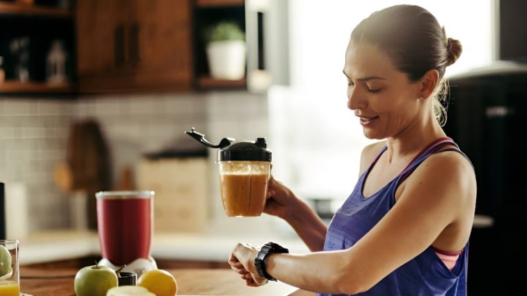 ما هي خطورة تريند “5-9” الرائج على تيك توك؟