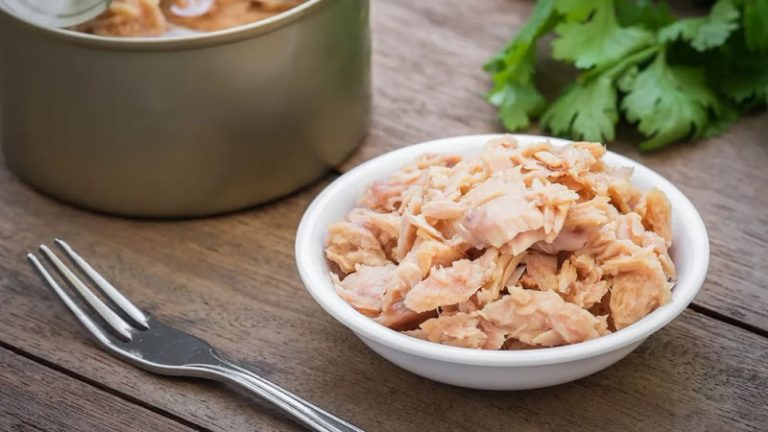 هل من علاقة بين تناول التونة وإنقاص الوزن؟