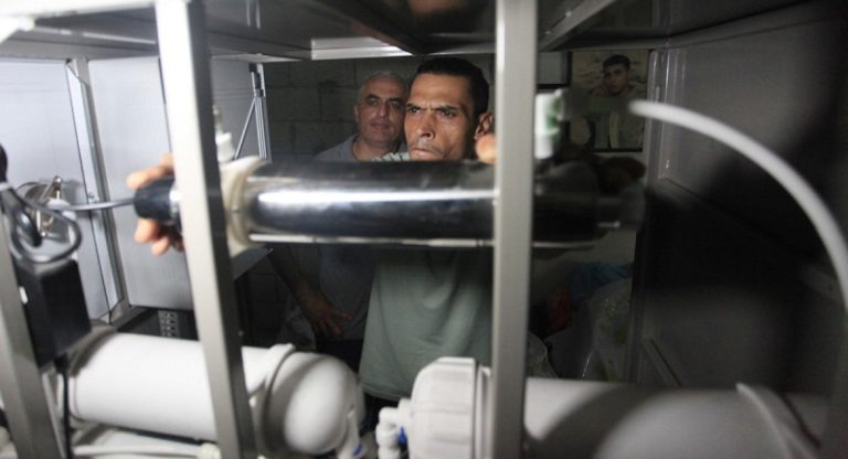 فلسطيني من غزة يبتكر محطة تحلية موفرة للطاقة