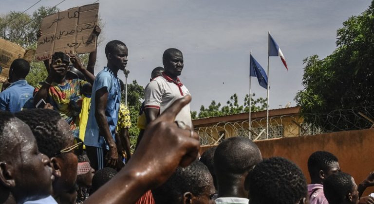 إطلاق سراح مسؤول فرنسي في النيجر