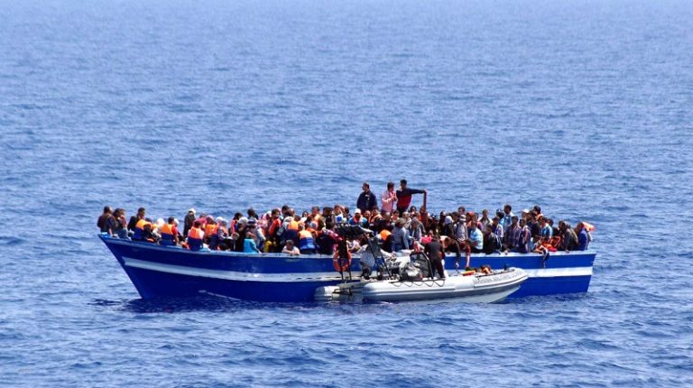 شبكة تهريب أشخاص غير شرعية بقبضة الأمن