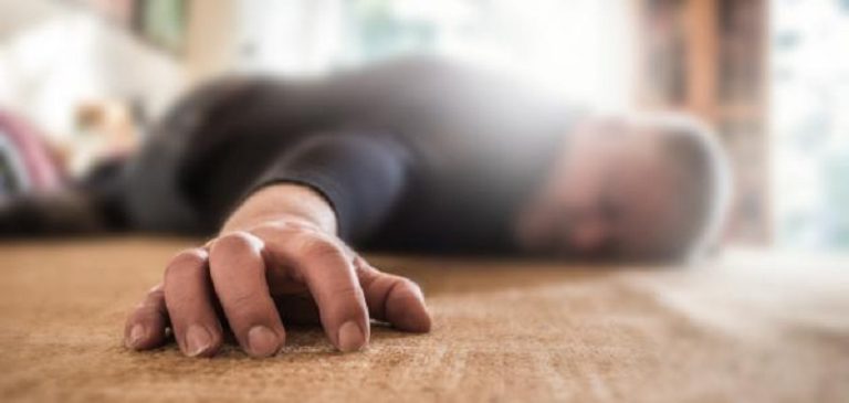 غاب عن المقهى 4 أيام.. وهكذا عثر عليه