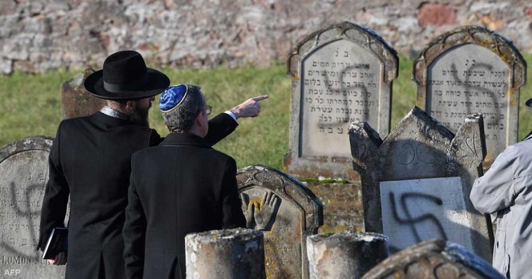 تخريب أكثر من 40 قبر يهودي في شرق ألمانيا!