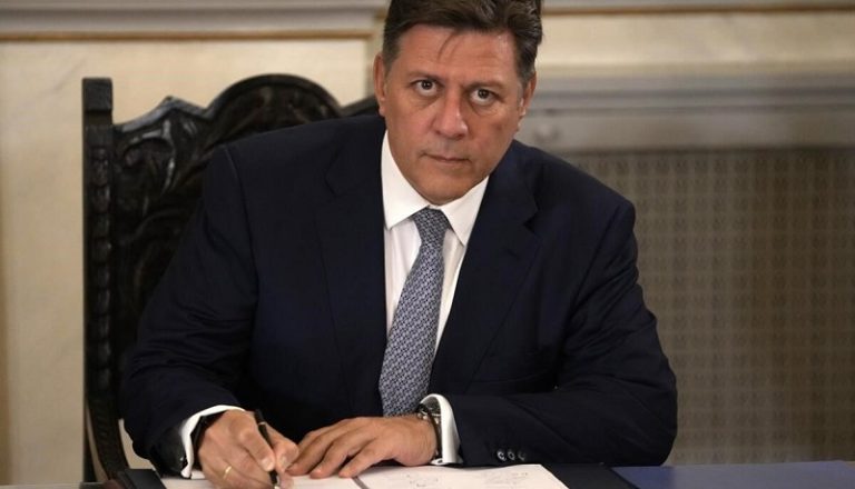 بالفيديو: حادثة مرعبة تهز اليونان.. ووزير يستقيل!