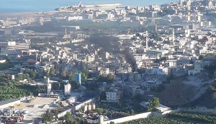 بالفيديو.. اشتداد حدّة الاشتباكات في مخيم عين الحلوة صباحاً