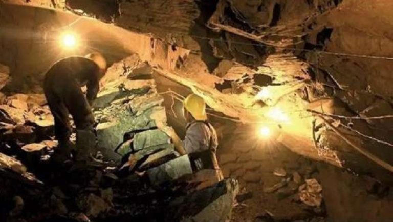 قتلى بانهيار منجم ذهب في زيمبابوي