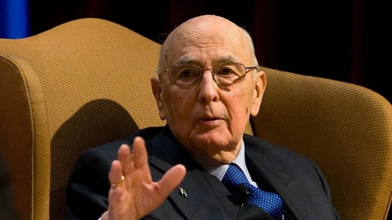 وفاة الرئيس الإيطالي السابق