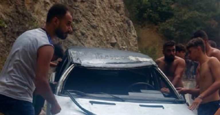 جريحان بانقلاب سيارة على طريق الضنية