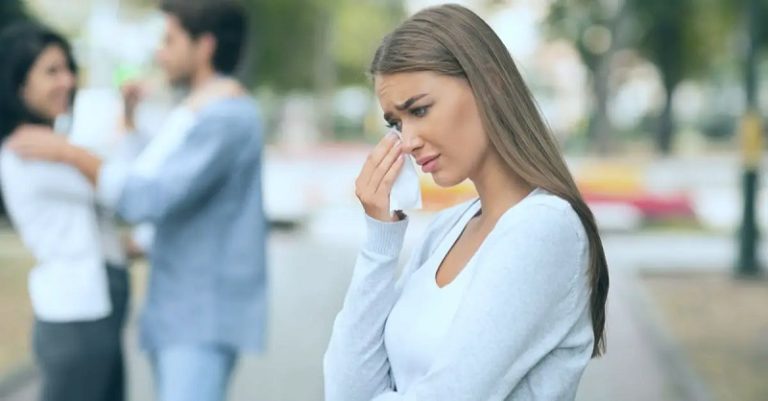 خطوات لتخطي الحبيب السابق!