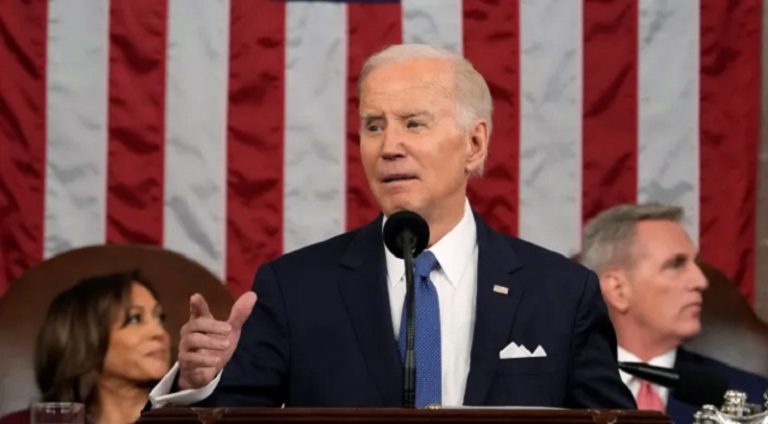 دعوة لمُساءلة بايدن بهدف عزله