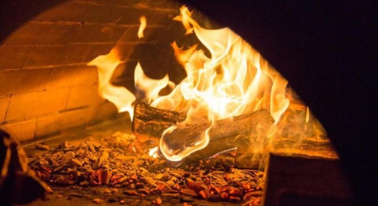 اغتصاب جماعي لمراهقة والقائها حية في الفرن!