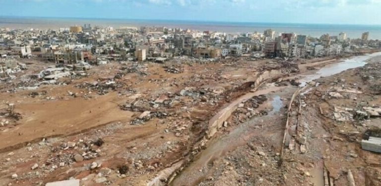 إغلاق مدينة درنة في ليبيا