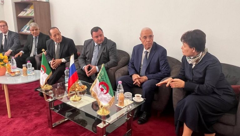 توسيع التعاون التعليمي بين روسيا والجزائر