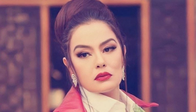 بالصور..الفنانة شريهان تدعم هالة صدقي