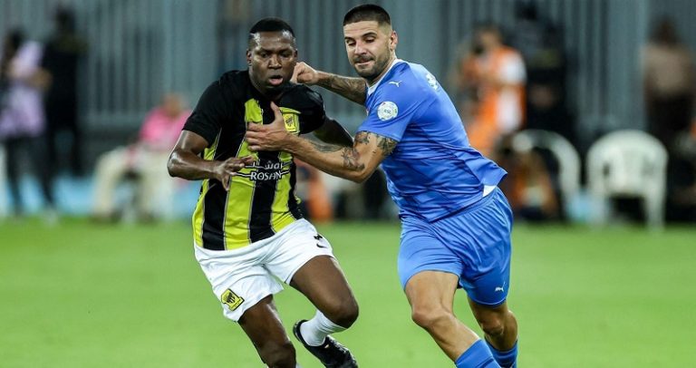 “سابقة تاريخية”.. التلفزيون الإيراني يبث مباراة الدوري السعودي