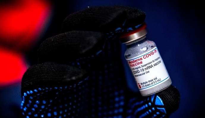 هل يسبب لقاح كورونا الإيدز؟