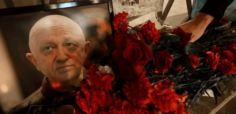 “خدعة تحطم الطائرة”.. بريغوجين يستمتع على جزيرة كاريبية؟!