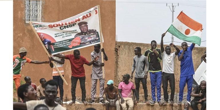 نيجيريا: ارحلي فرنسا!