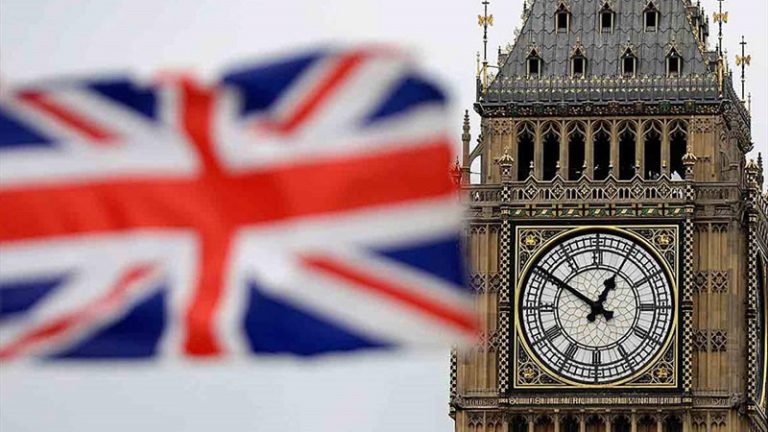 لندن توافق على اتفاق يسمح بتبادل البيانات المعلوماتية مع واشنطن