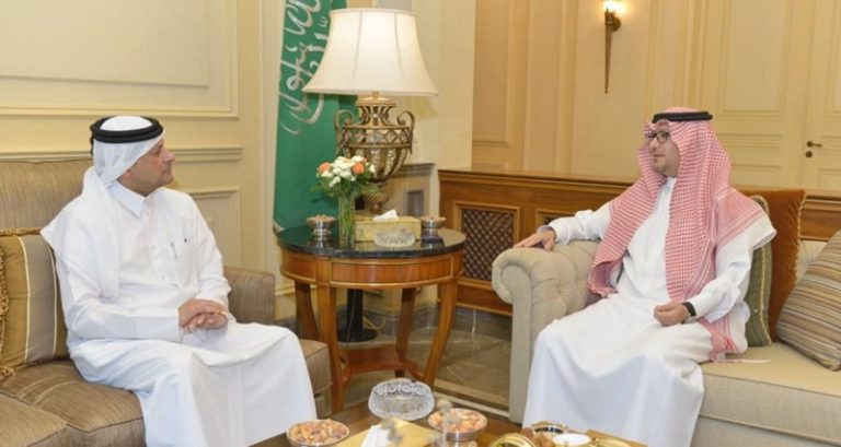 الملف الرئاسي على طاولة بخاري ونظيره القطري