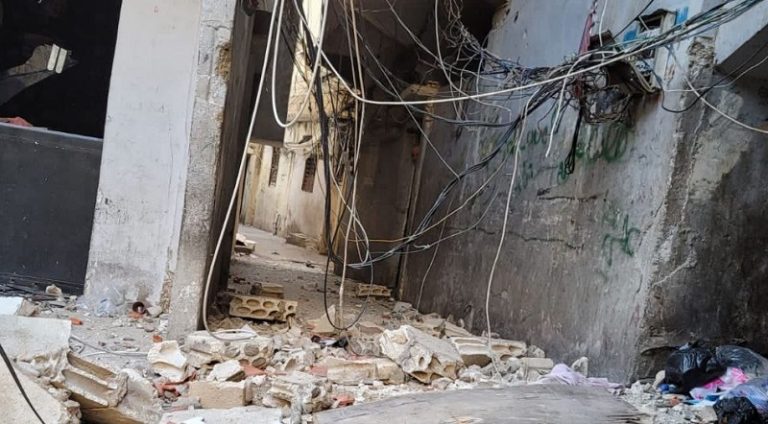 “حزب الله” عن عين الحلوة: ضد هذا الاقتتال ونرفضه بالمطلق!