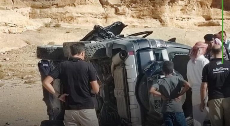 وفاة طبيب لبناني وعائلته بحادث سير في الأردن