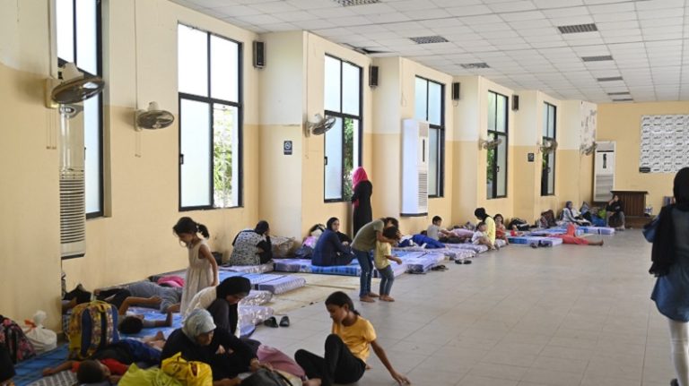 مسح أولي لأضرار “عين الحلوة”: تضرّر 3600 منزل