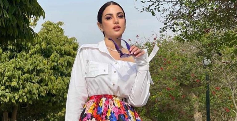 بالصورة.. إطلالة “وردية” لدرة زروق!