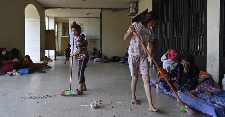 عين الحلوة لاجئين فلسطينيين