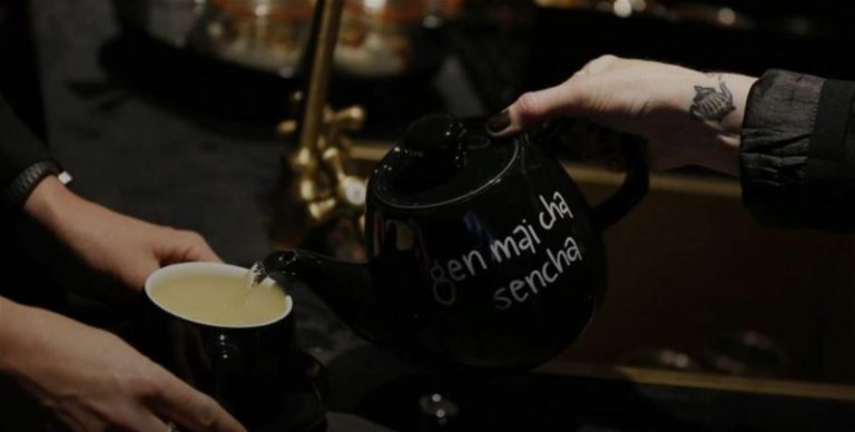 القهوة تهدد الشاي في بريطانيا.. ماذا كشفت الأرقام؟