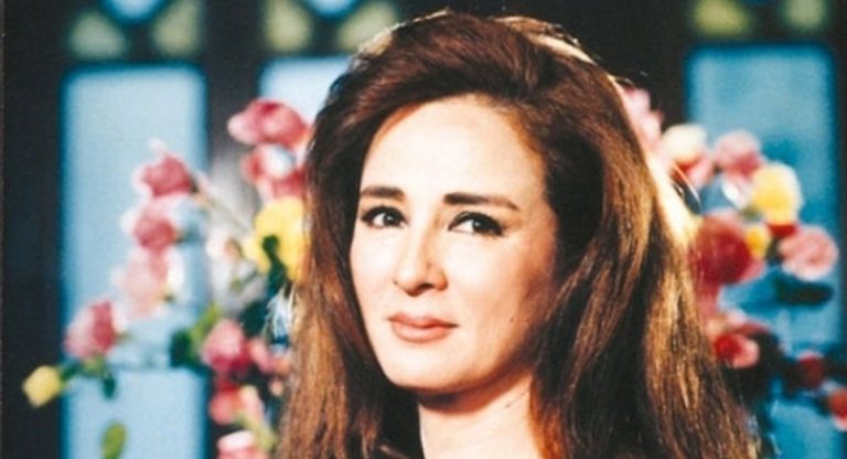 وزيرة الثقافة المصرية تستجيب لطلب نجلاء فتحي!