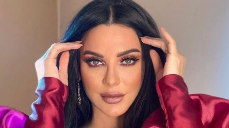 سلاف فواخرجي تستذكر والدها الراحل: آخ يا أبي كم هو جميل ملمسك