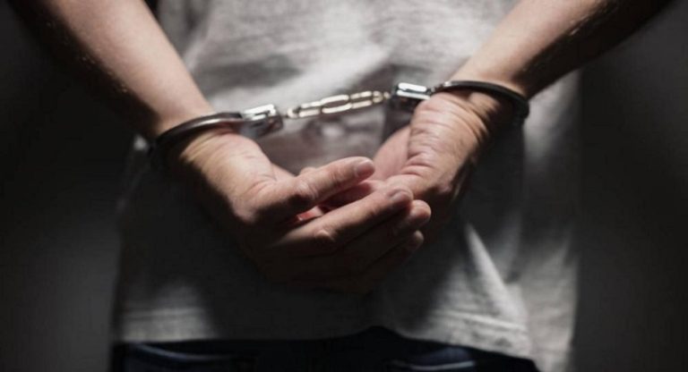 سارق في قبضة الأمن في صيدا