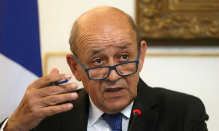 لودريان في بيروت الإثنين