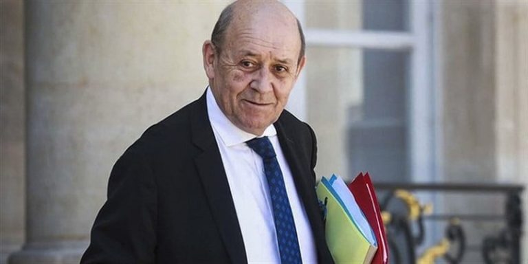 تفاصيل ما جرى بين لو دريان ونواب “التغيير”!