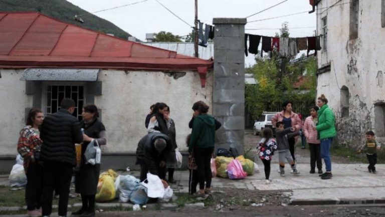 فرار أكثر من نصف سكان قره باغ