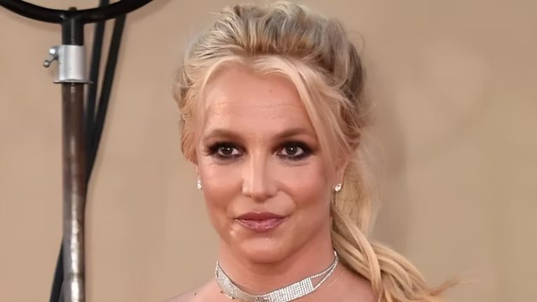 بالصور.. بريتني سبيرز تتباهى بعزوبيتها!