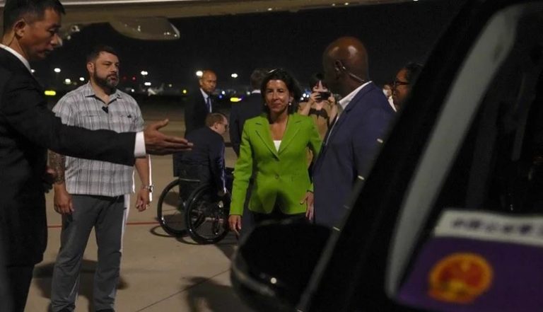 وزيرة التجارة الأميركية: عدم الحوار مع الصين يؤدي للتصعيد