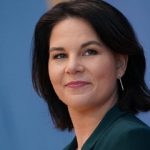 _118107648_tv066244311