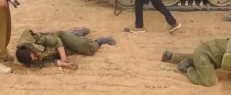 بالفيديو: مقاوم يخبر والده أنه قتل 10 صهاينة