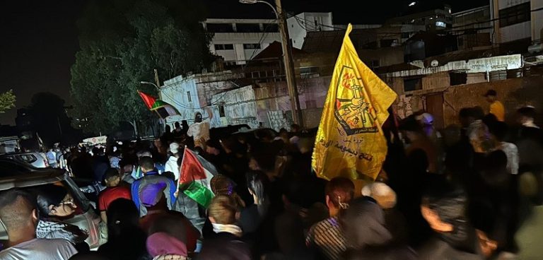 بالفيديو: “ليلة غضب” لبنانية وفلسطينية.. ومسيرات في المناطق والمخيمات