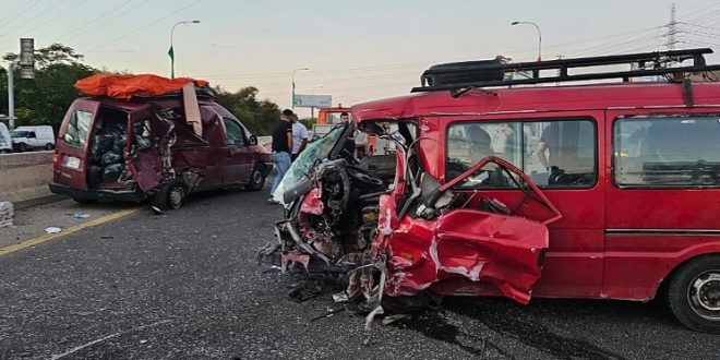 بالفيديو.. حادث سير مروع يوقع 12 جريحاً