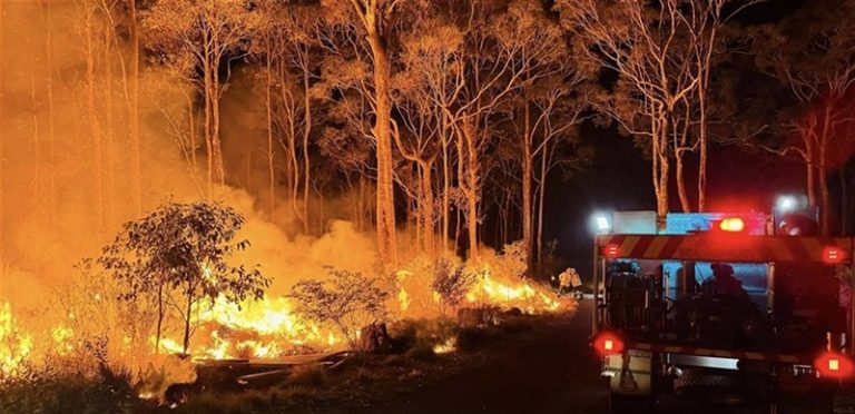 حرائق تهدد المنازل والأرواح شرق أستراليا!