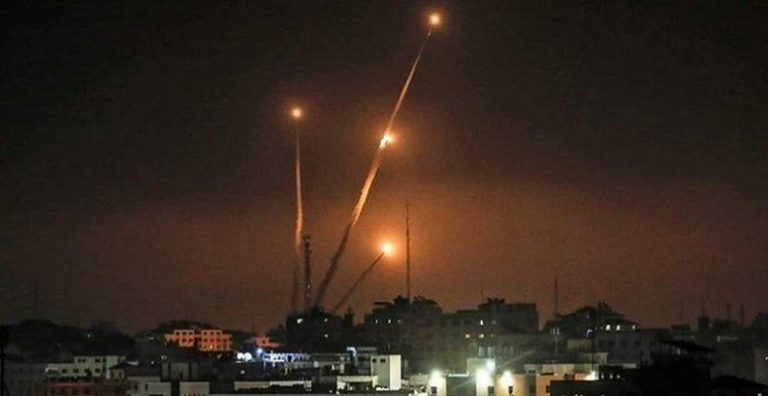 بتوقيت “تاسعة “البهاء”.. رشقات صاروخية جديدة من غزة