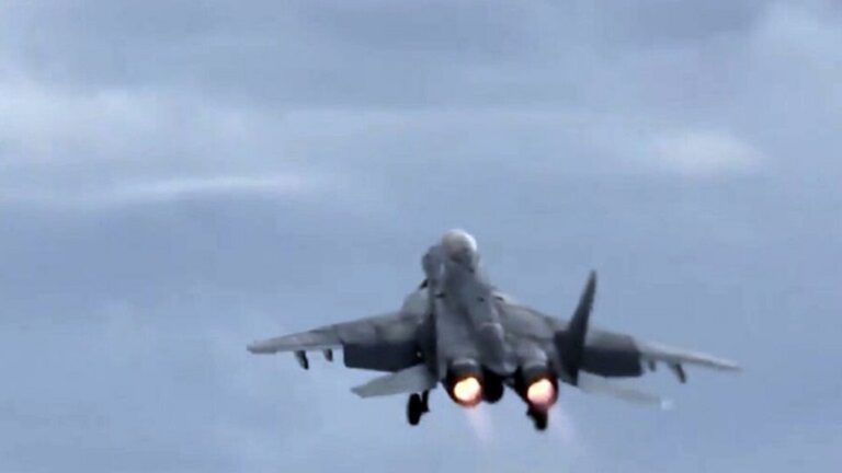 القوات الجوية الروسية تقصف مواقع في سوريا